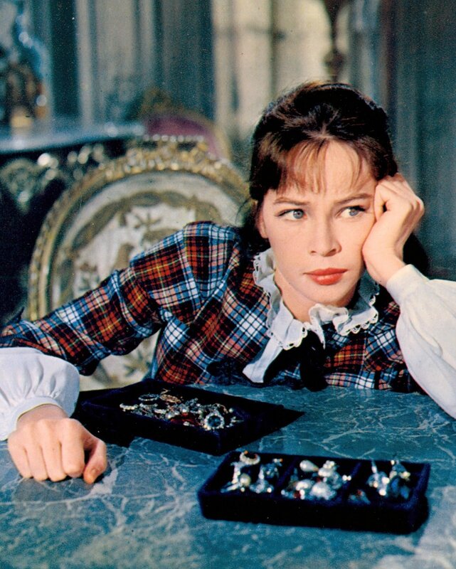 Gigi_leslie_caron_3