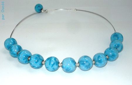 Collier_bleu
