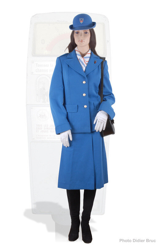05 Pervenche tenue hiver 1977