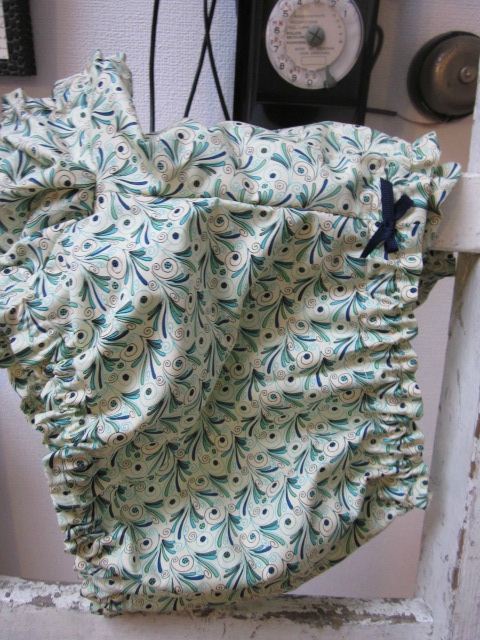Culotte BIANCA en coton plumettes vert et turquoise - noeud marine (3)