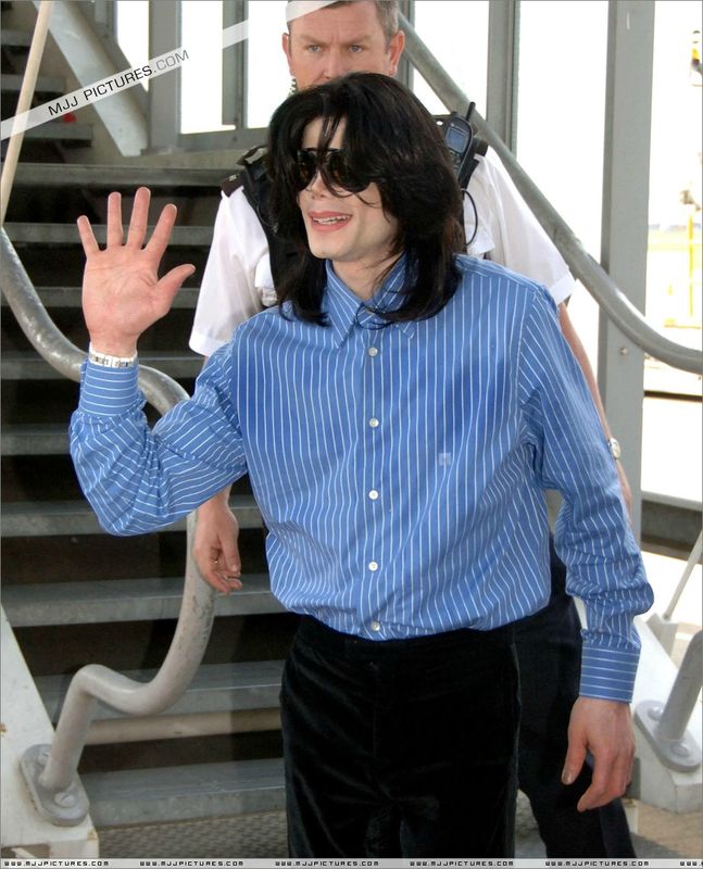 Un jour dans la vie de Michael Jackson - Page 2 86809223