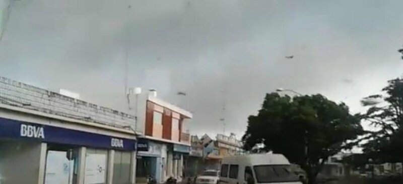 661-francetv-actu-articles-694-081-5eff7b3cf994907bcf9e8b9b04-ouragan-irma-alerte-rouge-levee-en-guadeloupe-13239795