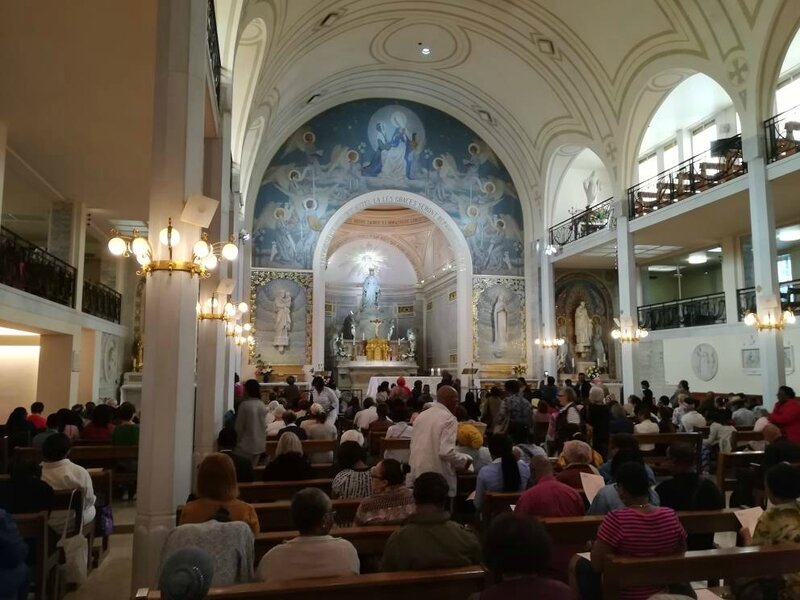 Assemblée à la messe