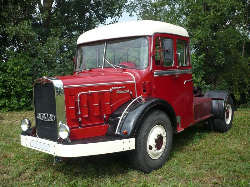 BERNARD TD 150-35 tracteur à châssis droit cabine Pelpel n°3 Ohnenheim (1)
