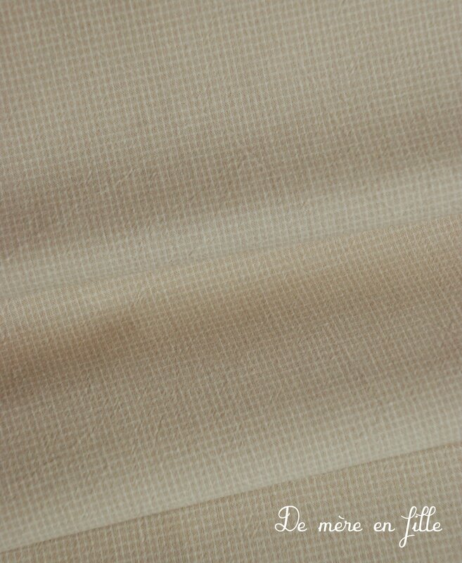 38 petits carreaux beige