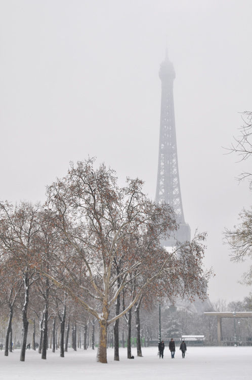 Tour_Eiffel_neige1