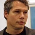 Shepard fairey, author of famous obama poster, arrested before party at ica in boston