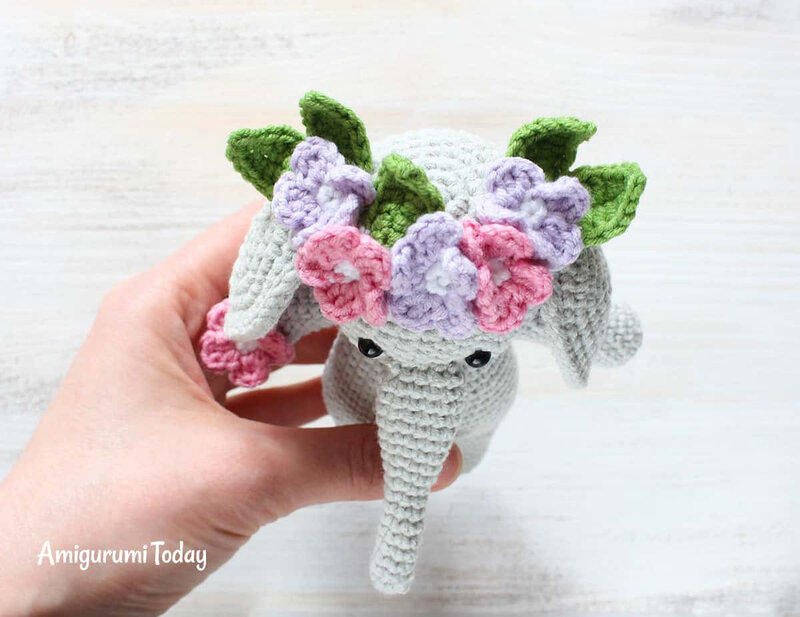 Cuddle-Me-Elephant-Amigurumi-Pattern-flower-band
