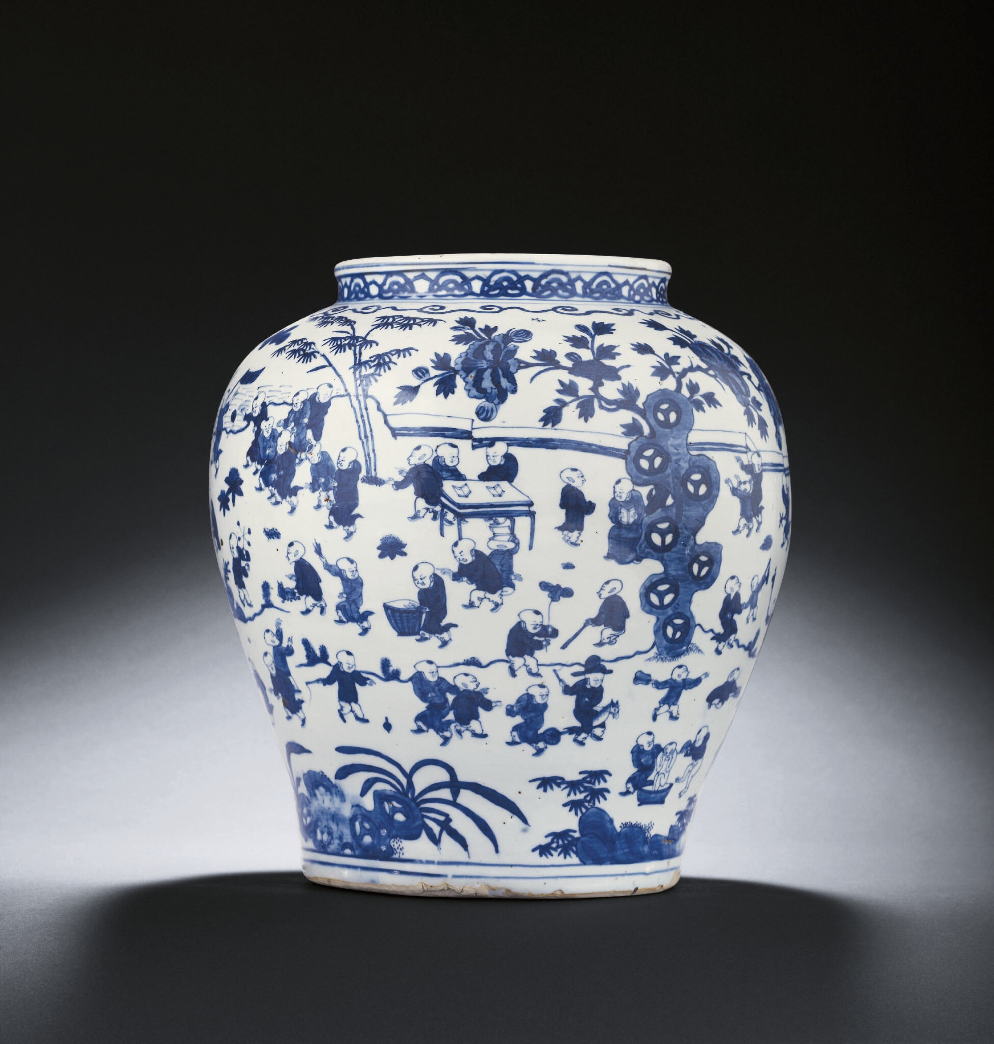 Chinese Old Marked Blue and White Character Story Pattern Porcelain Water Jar Chinese Old Marked Blue and White Character Story Pattern Porcelain Water Jar
