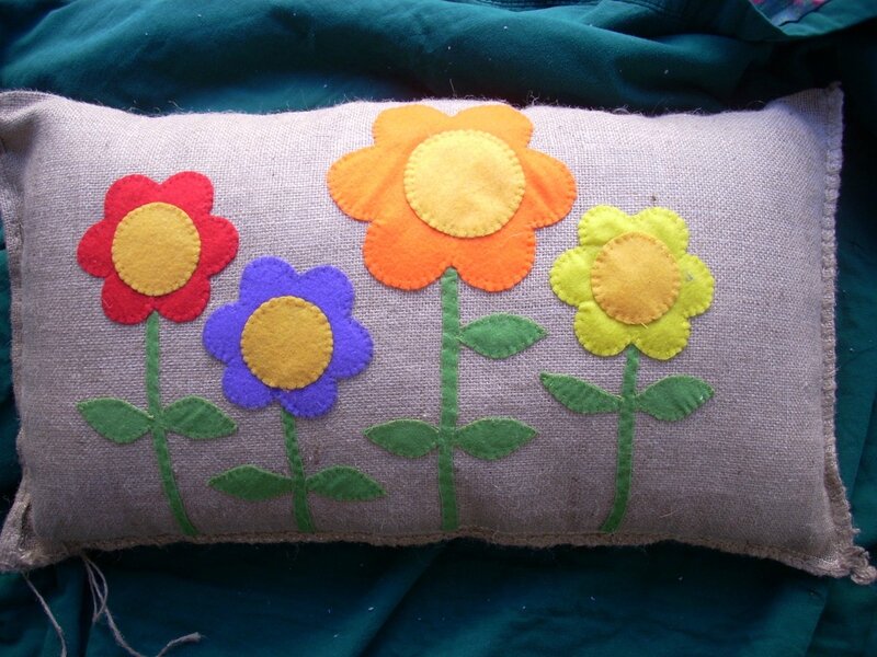 cuscino fiorelloni 1