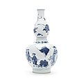 A blue and white double-gourd vase, Chongzhen period