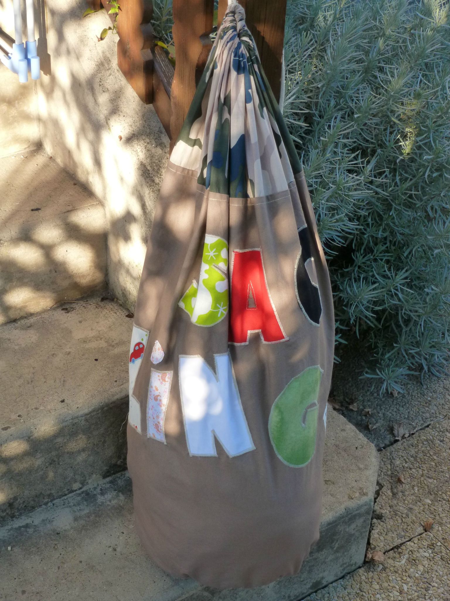 Sacalinge XXL. Globule & Cornichon