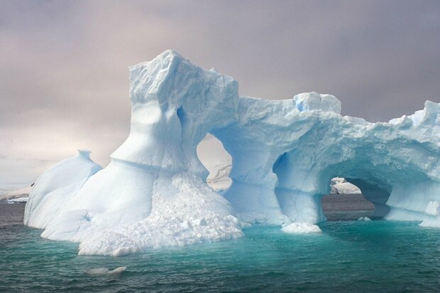4 Images 1 Mot Montagne Neige Iceberg LES GLACIERS LES PLUS SPECTACULAIRES FORMES D'ICEBERG - Imagystique