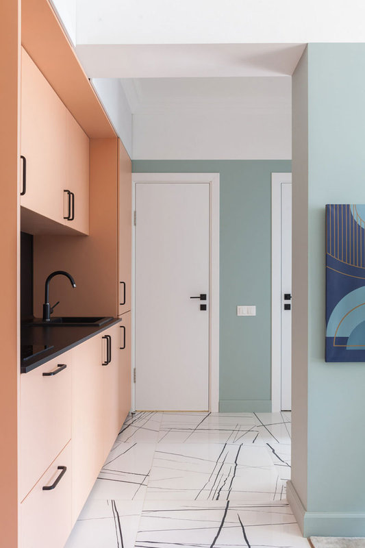 colorful-rental-apartment-in-moscow-pufikhomes-3