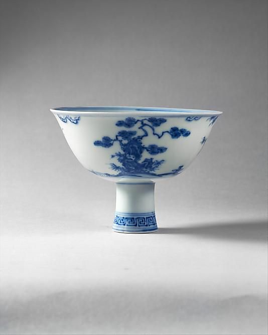 Stem Bowl. Porcelain painted in underglaze blue.