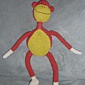 The serial crocheteuse # 109 singe toi-même !