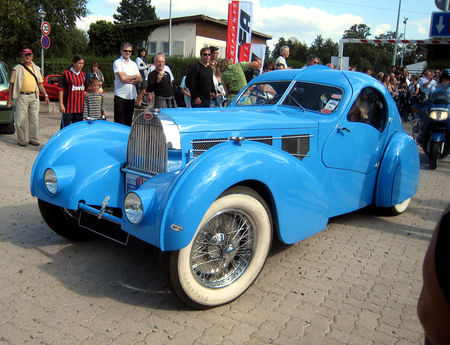 Bugatti_type_57_SC_atlantic_de_1936_01