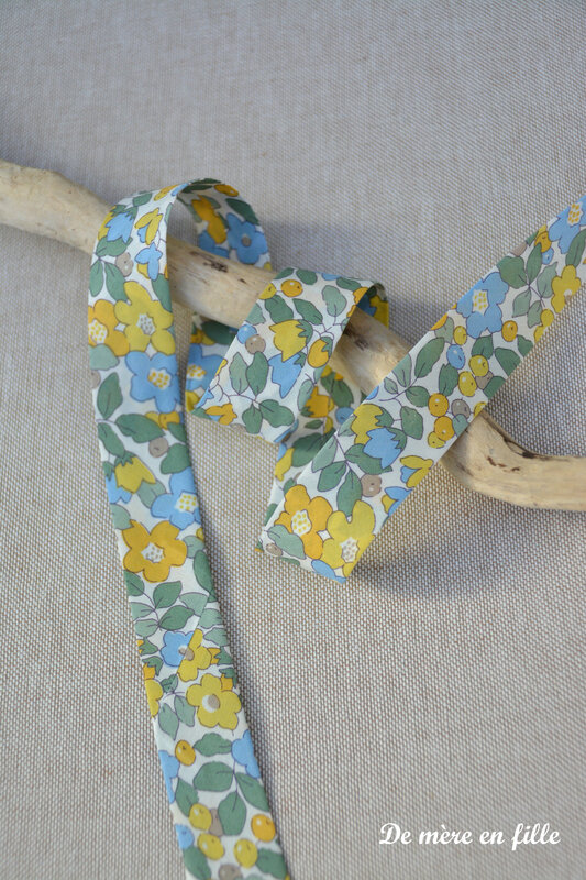 betsy berry jaune vert et bleu