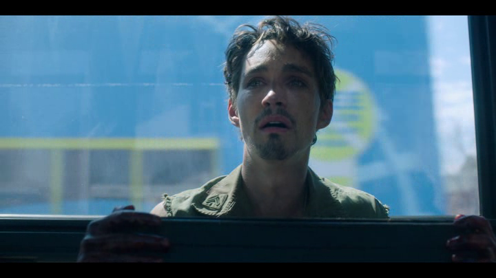 Klaus Est Il Vraiment Mort Umbrella Academy Umbrella Academy – Saison 1 - Les Voraces