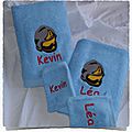 Serviette de toilette CASQUE POMPIER bleu clair