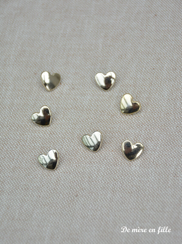 bouton métal coeur or
