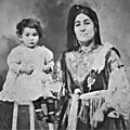Les méditerranéennes p. 108 - baya reine attali, la grand-mère