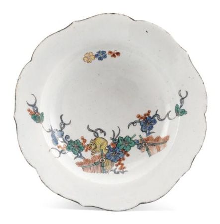 A_Chantilly_saucer