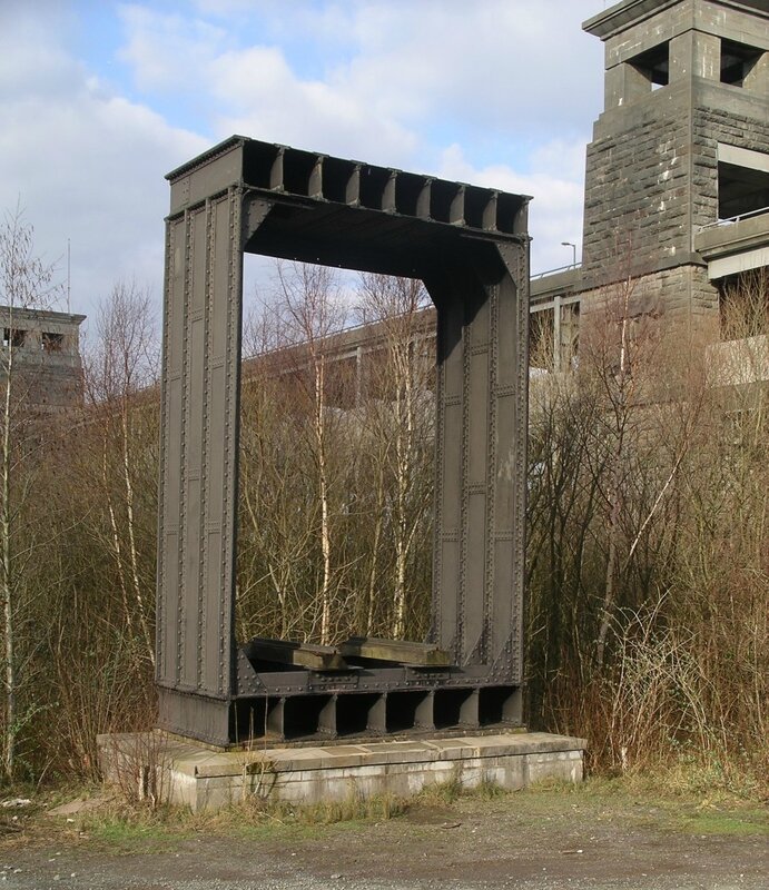 Britannia_Bridge_wrought_iron_section