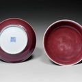 Deux coupes en porcelaine émaillée rouge foie de mulet. époque xixe siècle