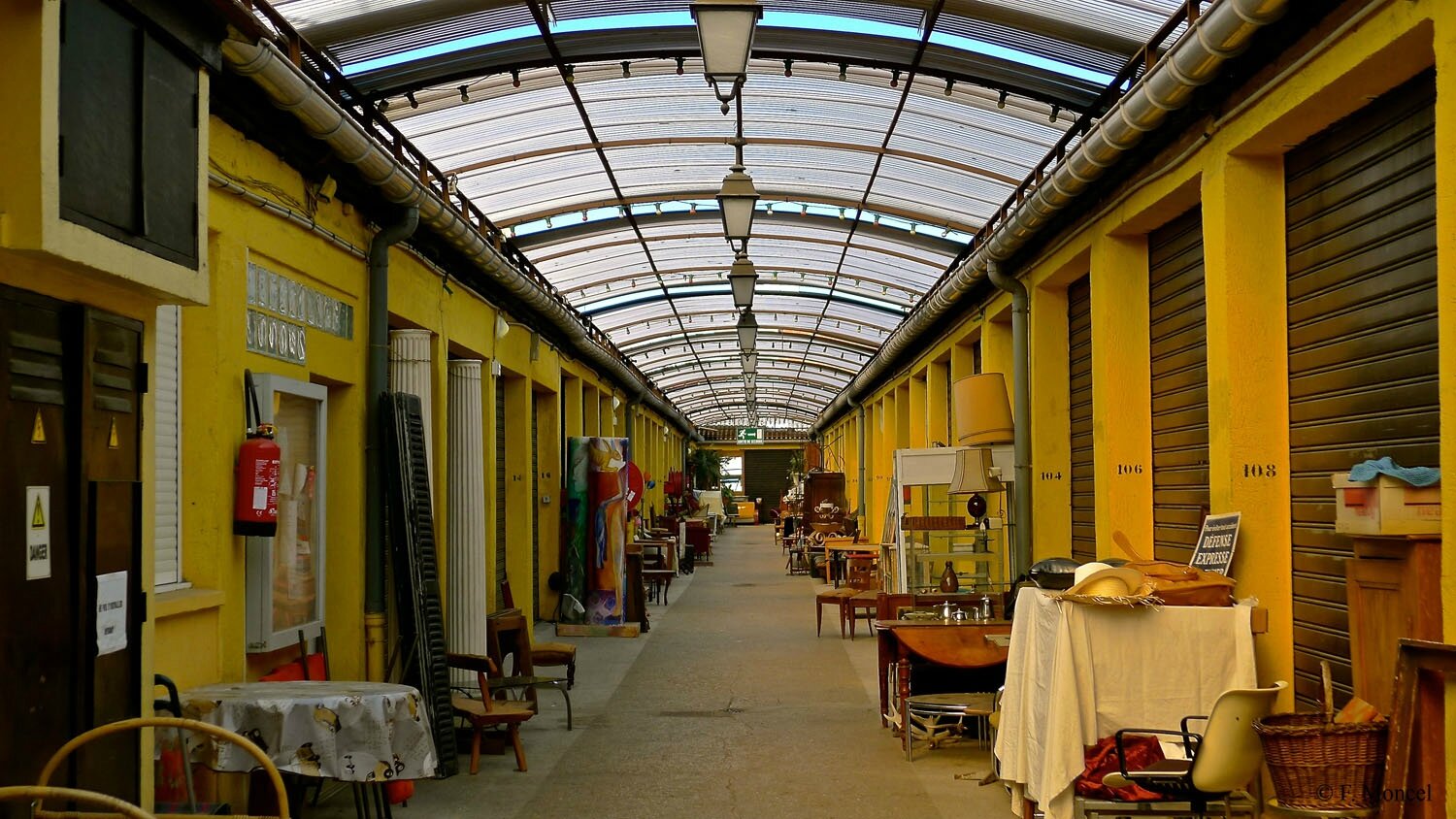 Les Puces De Saint-ouen Sont Elles Ouvertes Saint-Ouen l'estivale : visite du marché aux puces. - Parispolis