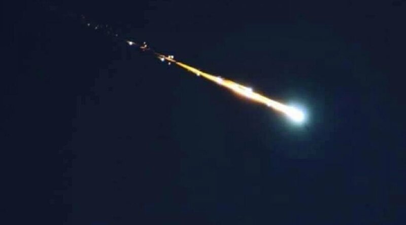 avez-vous-vu-une-meteorite-se-disloquer-dans-latmosphere
