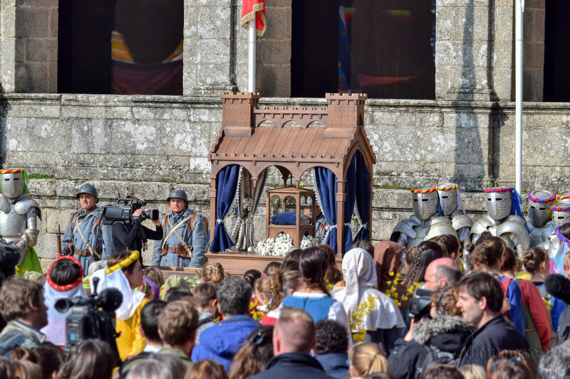 L’anneau attribué à Jeanne d’Arc racheté à Londres en 2016 par l’association vendéenne du Puy du Fou sera exposé dans l’église Jeanne d’Arc à Rouen du 24 au 31 octobre 2020 (2)