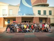 La Reine des Neiges - L'équipe en charge de l'éclairage devant l'entrée des Walt Disney Animation Studios