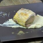 Pintade au foie gras et chataignes, panais à l’huile de truffe