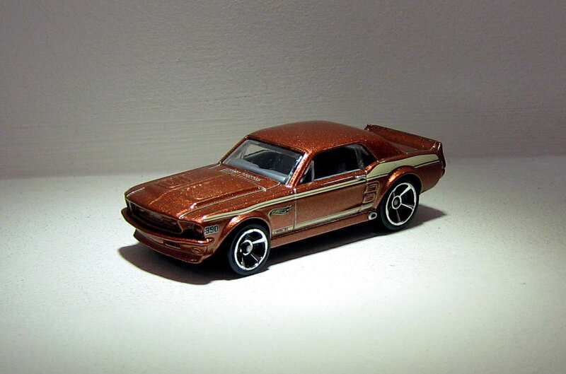 Ford Mustang GT de 1967 (Hotwheels)