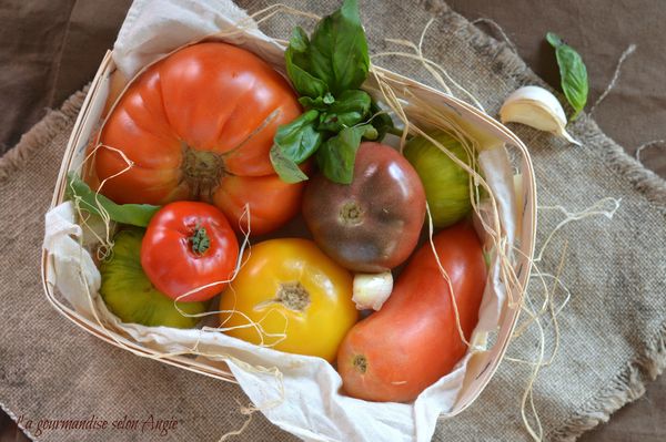 carppaccio de tomates anciennes à l'ail 2