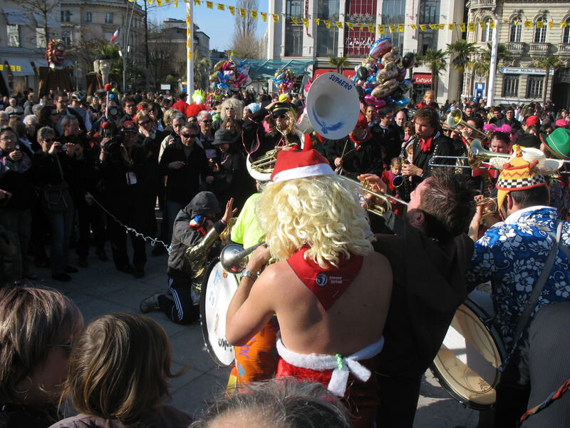A Dunkerque, les déguisements militaires interdits pour le carnaval
