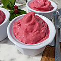 Yaourt glacé à la framboise (frozen yogurt ou glace express)