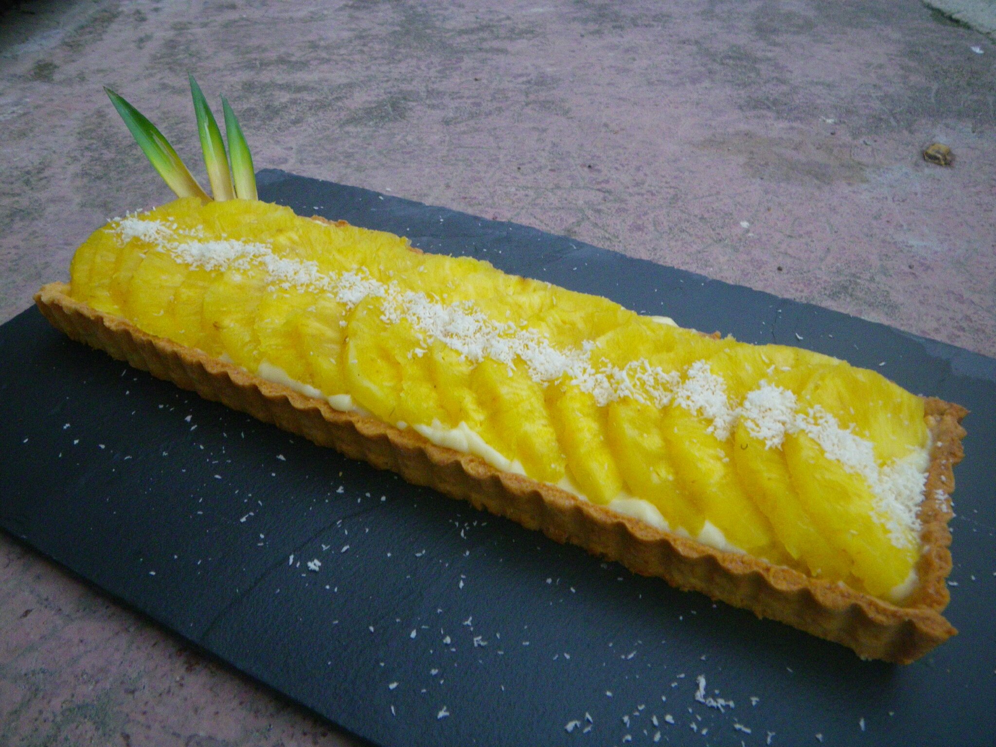 Tarte à L Ananas Et Crème De Coco Pâte Sablée à La Fève Tonka La Ronde Des Délices