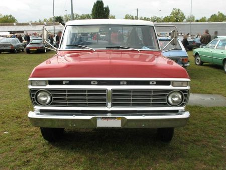 FordF250Ranger1975av
