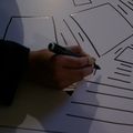 détails et deux boites de marqueurs