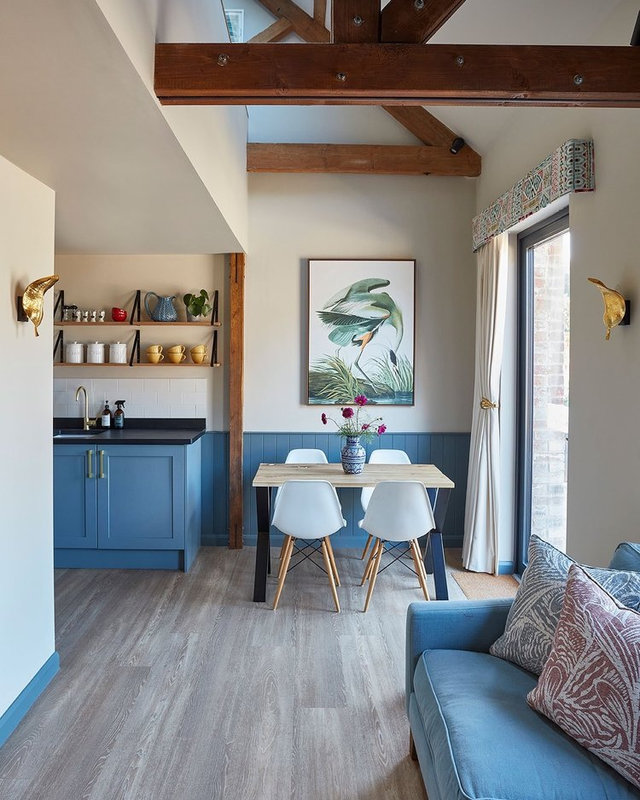 Long+Barrow+Living+2