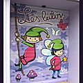 Graffiti rideau fer magasin jouets Caen Les lutins de St sauveur