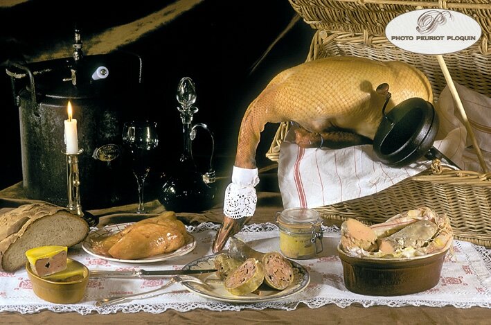Foie_gras_truffe_au_torchon_cou_farci