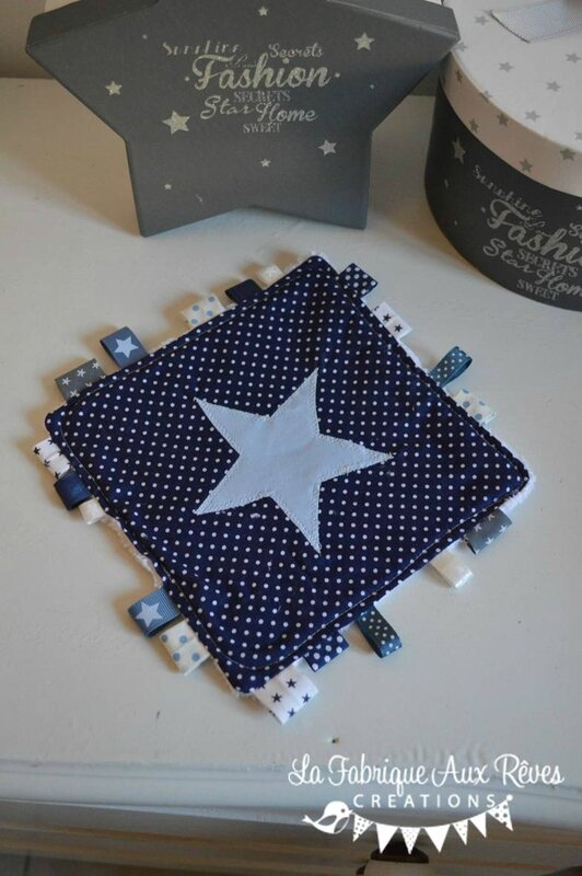 doudous étiquettes bleu marine blanc bleu ciel étoiles pois - cadeaux naissance bleu marine blanc bleu ciel 2