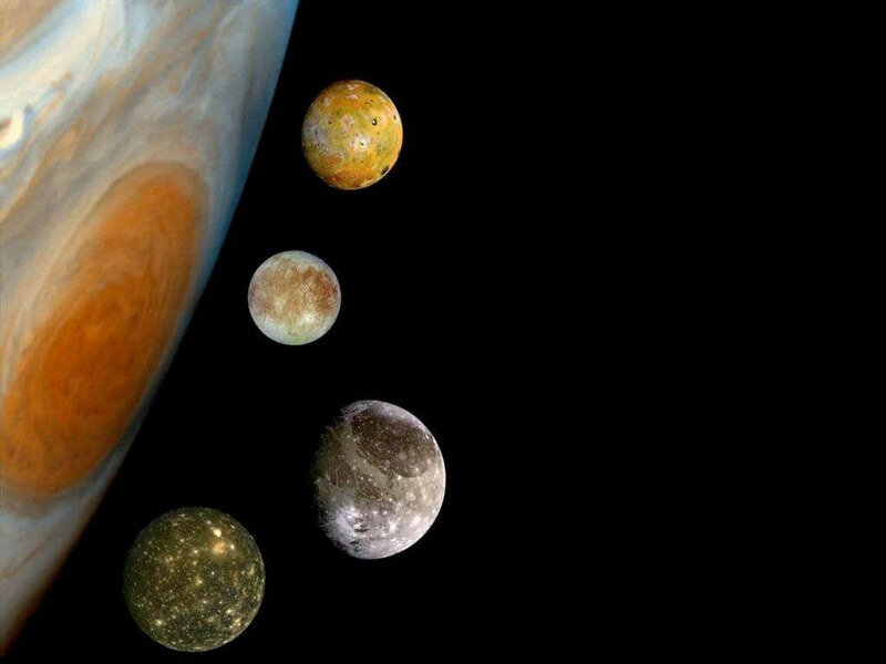 jupiter 4 gros satellites Io, Ganymède, Europe, callisto
