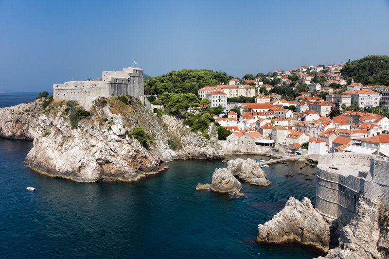Dubrovnik_-_Forteresse_et_vieux_port (Jean-Christophe Benoît, 11 août 2013)