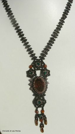 victorian cabichon necklace