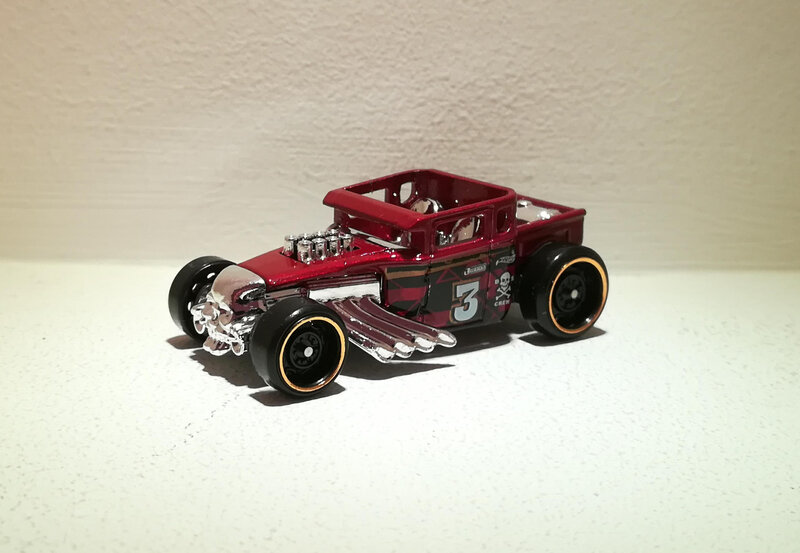 Bone Shaker (Hotwheels) 01