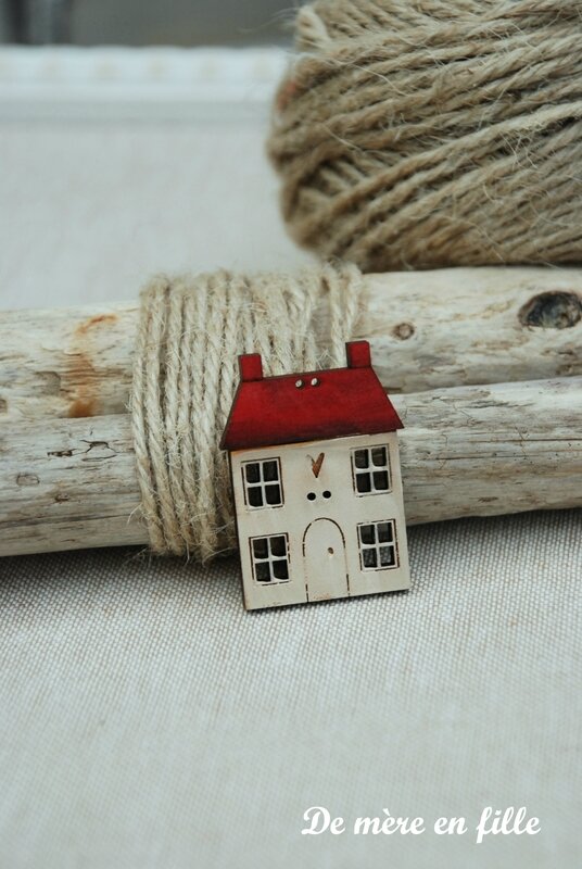 Maison de ville rouge
